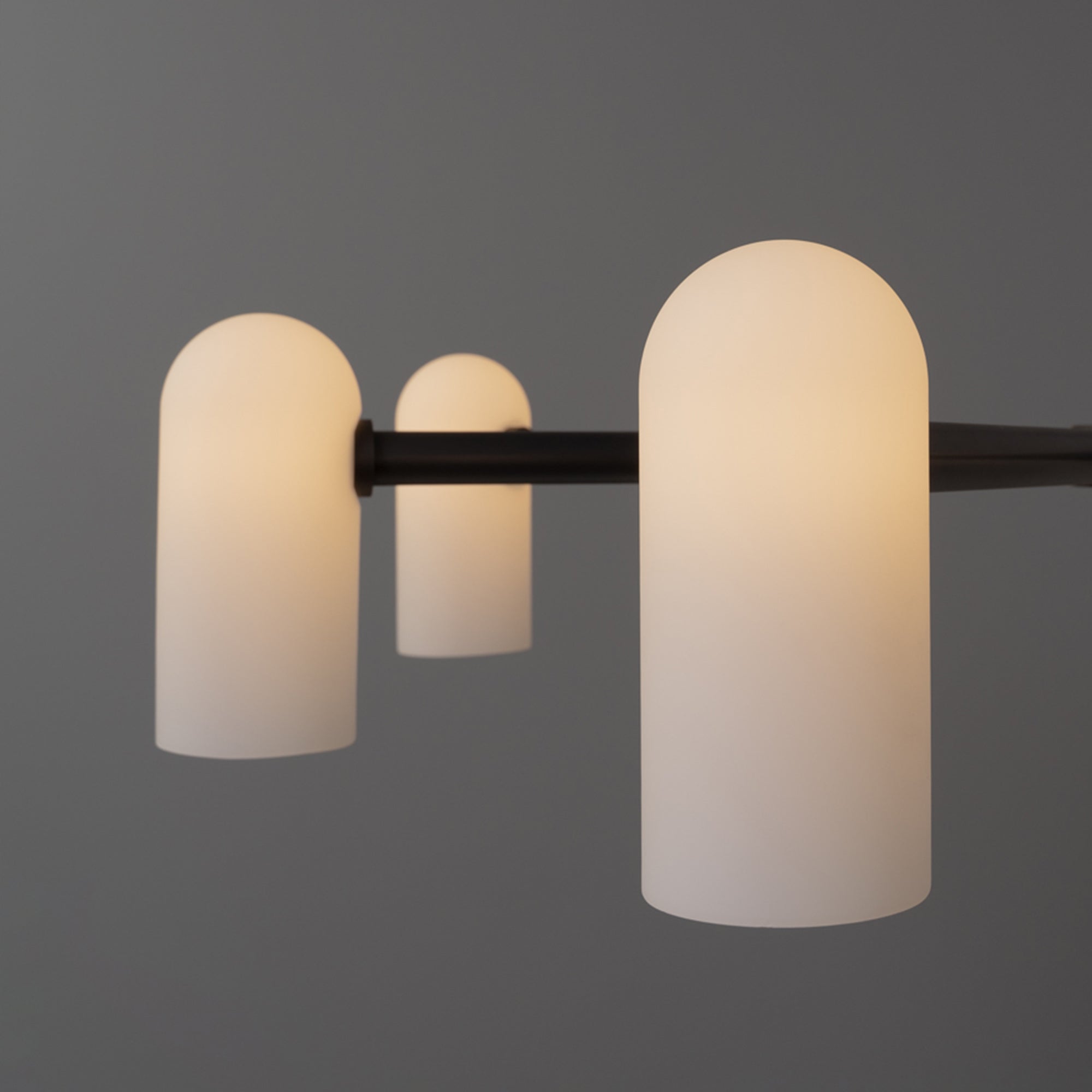 Schwung Odyssey Round Chandelier | Medium